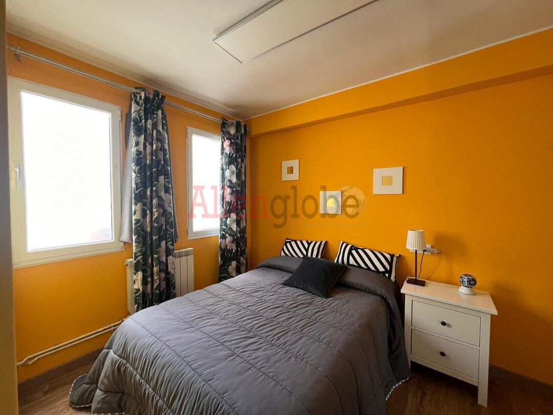 1 bedroom Apartment for sale in Oviedo - € 115,000 (Ref: 9909853)