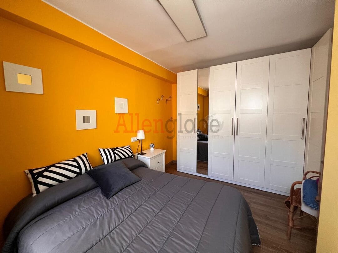 1 bedroom Apartment for sale in Oviedo - € 115,000 (Ref: 9909853)