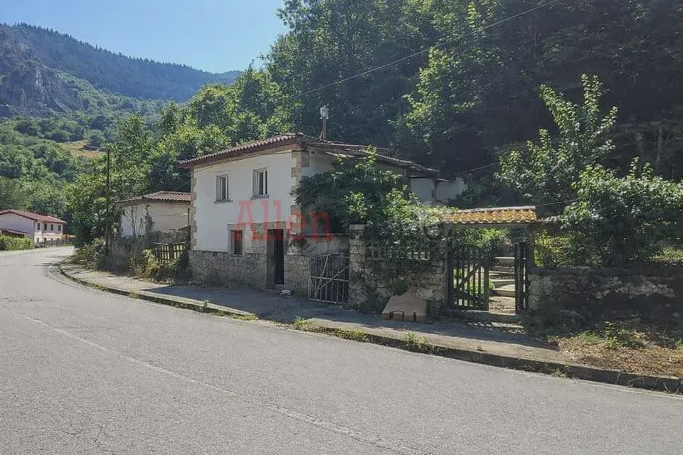 2 soverom Hus til salgs i Proaza - € 150 000 (Ref: 9935153)