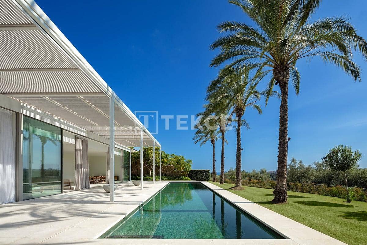 5 bedroom Villa for sale in Casares with pool - € 6,500,000 (Ref: 10000237)