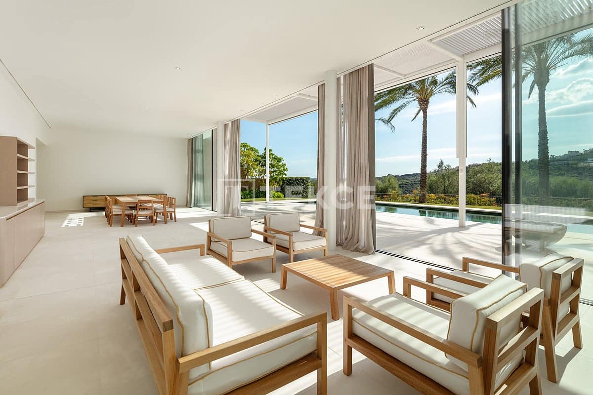 5 bedroom Villa for sale in Casares with pool - € 6,500,000 (Ref: 10000237)