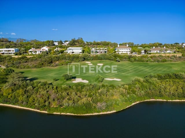 5 bedroom Villa for sale in Casares with pool - € 6,500,000 (Ref: 10000237)