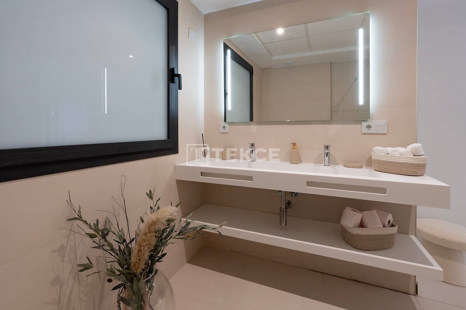 3 soveværelse Lejlighed til salg i San Pedro de Alcantara - € 469.000 (Ref: 10008152)