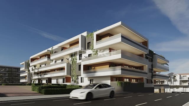 3 soveværelse Lejlighed til salg i San Pedro de Alcantara, Marbella - € 469.000 (Ref: 10008152)