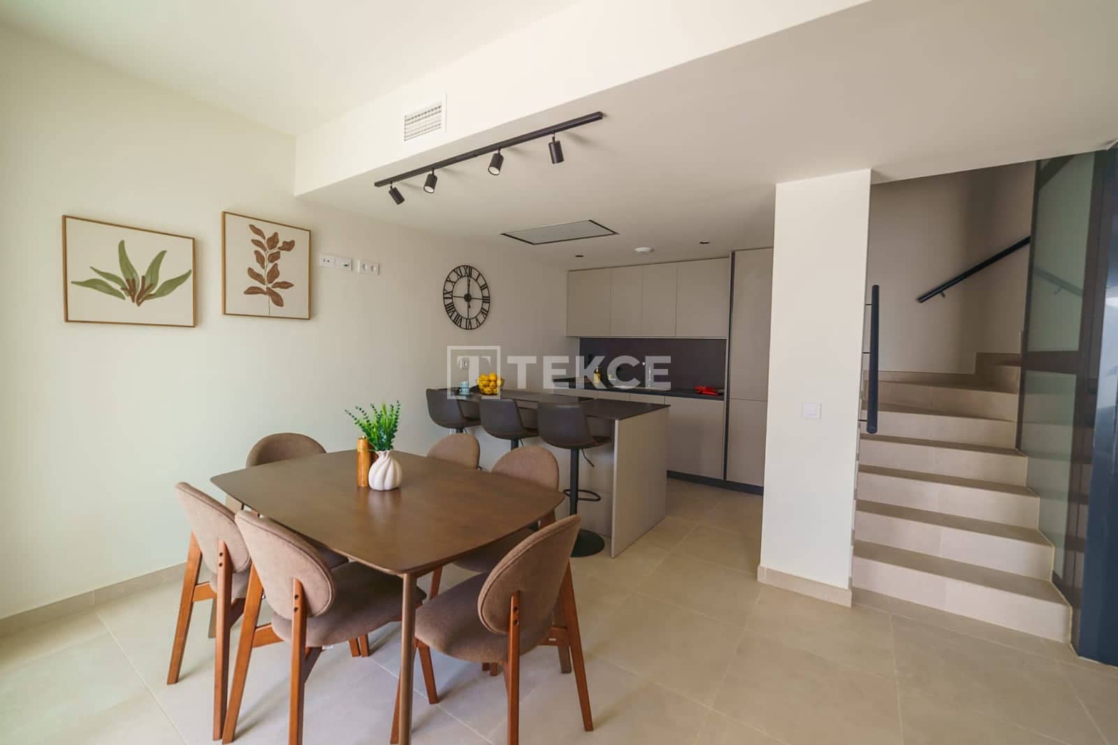 3 bedroom Villa for sale in Benalmadena with pool - € 700,000 (Ref: 10021845)