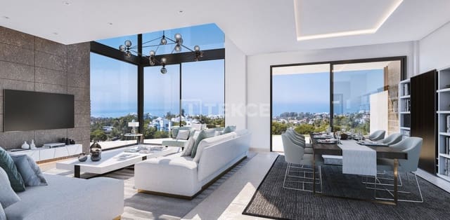 Chalet de 4 habitaciones en Río Real, Marbella en venta con piscina - 4.950.000 € (Ref: 10024982)