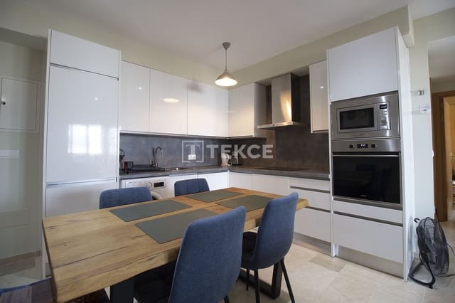 2 quarto Apartamento para venda em Centro, Estepona com piscina - 450 000 € (Ref: 10029901)