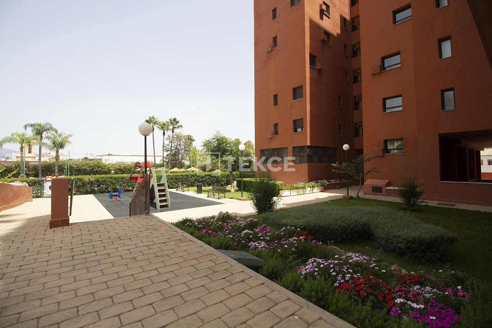 2 sovrum Lägenhet till salu i Estepona med pool - 450 000 € (Ref: 10029901)