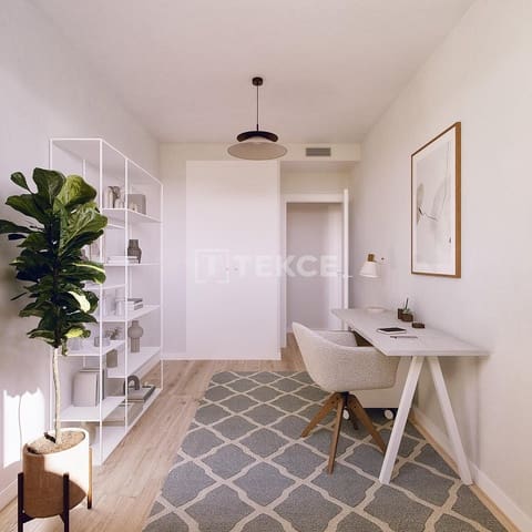 Piso de 4 habitaciones en Cruz de Humilladero, Málaga ciudad en venta con piscina - 562.000 € (Ref: 10034788)