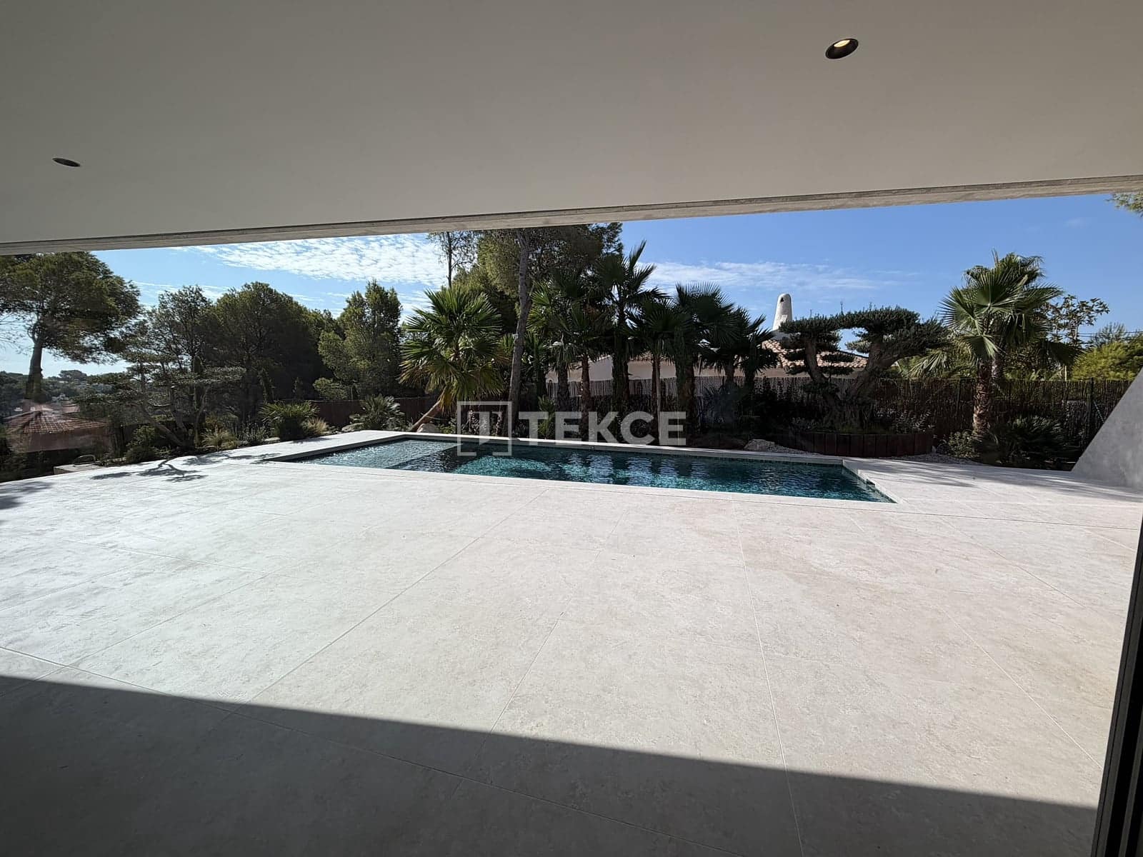 4 bedroom Villa for sale in Altea with pool - € 2,295,000 (Ref: 10037782)