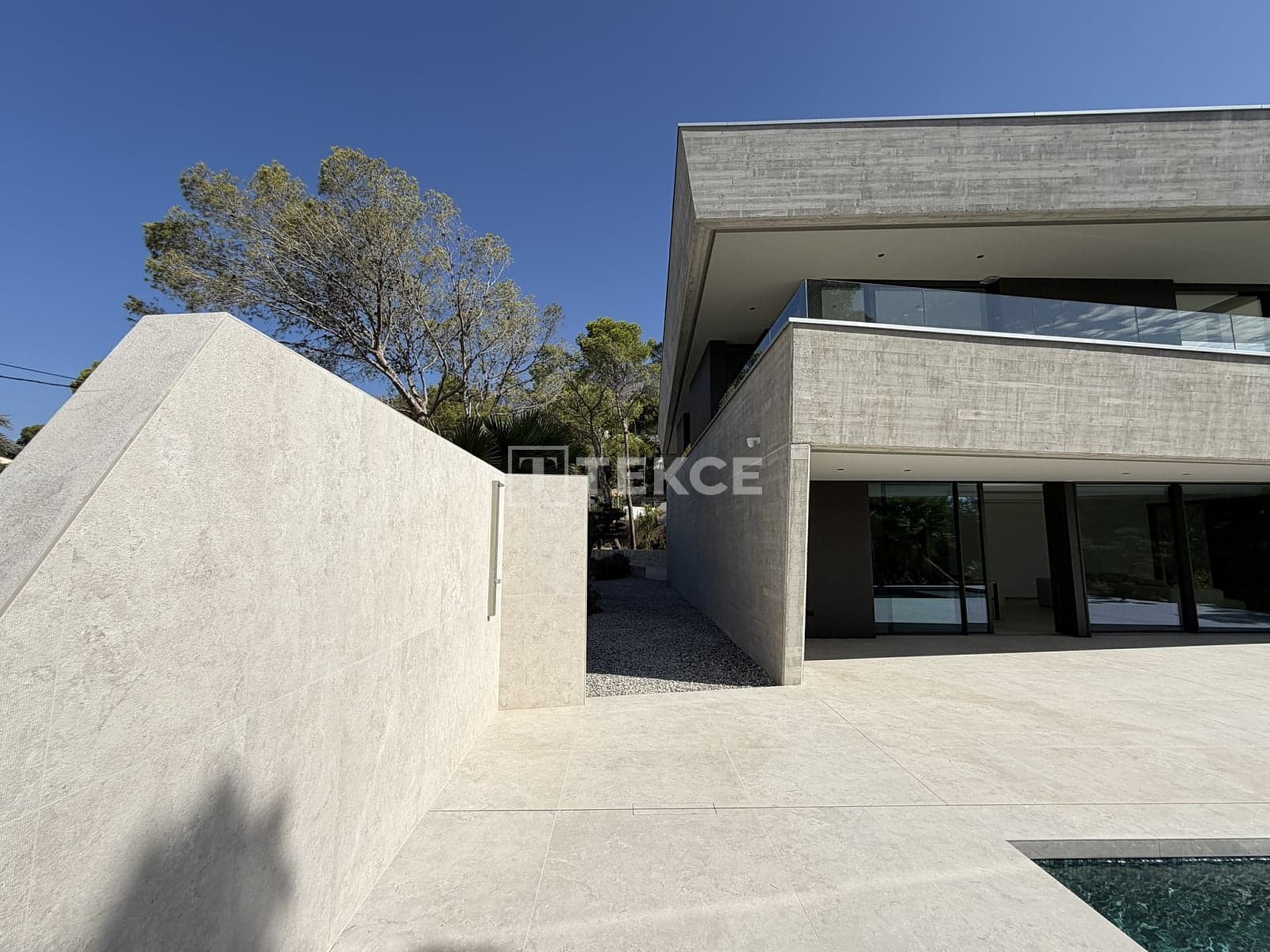 4 bedroom Villa for sale in Altea with pool - € 2,295,000 (Ref: 10037782)