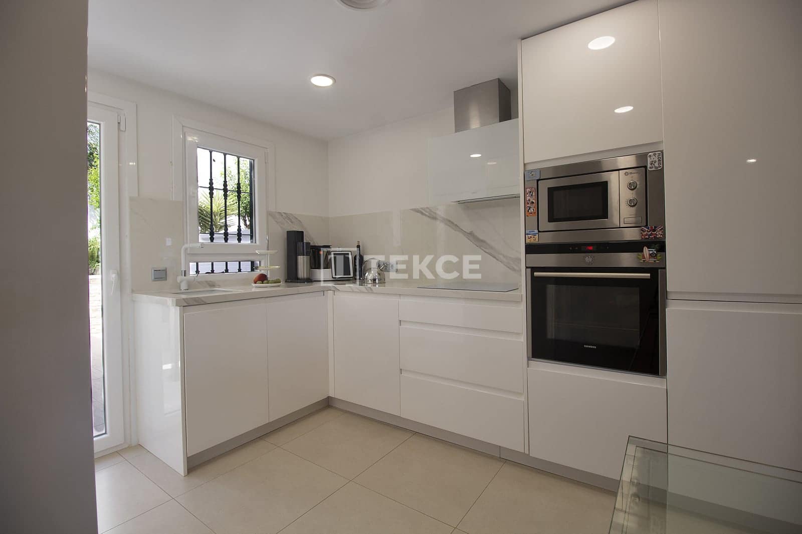 3 chambre Villa/Maison à vendre à Benalmadena avec piscine - 695 000 € (Ref: 10042326)