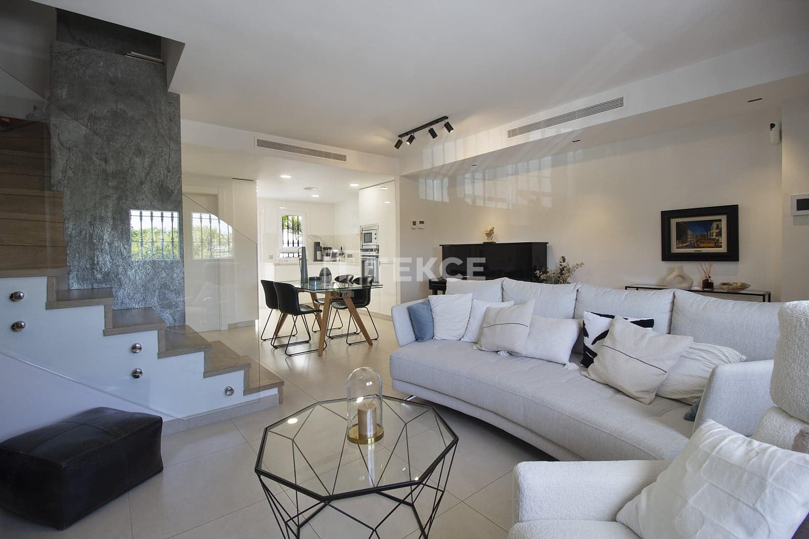 3 chambre Villa/Maison à vendre à Benalmadena avec piscine - 695 000 € (Ref: 10042326)
