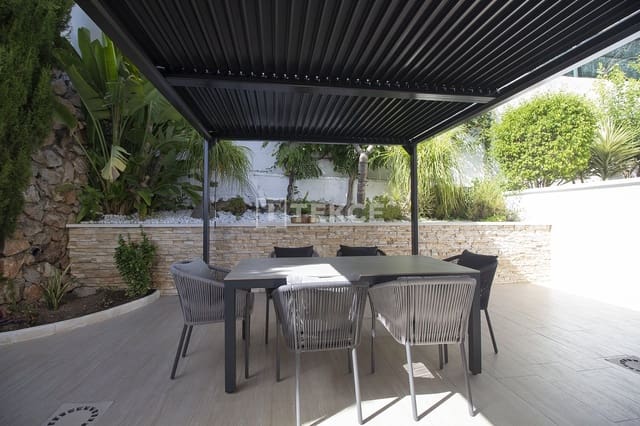 3 chambre Villa/Maison à vendre à Benalmádena avec piscine - 695 000 € (Ref: 10042326)