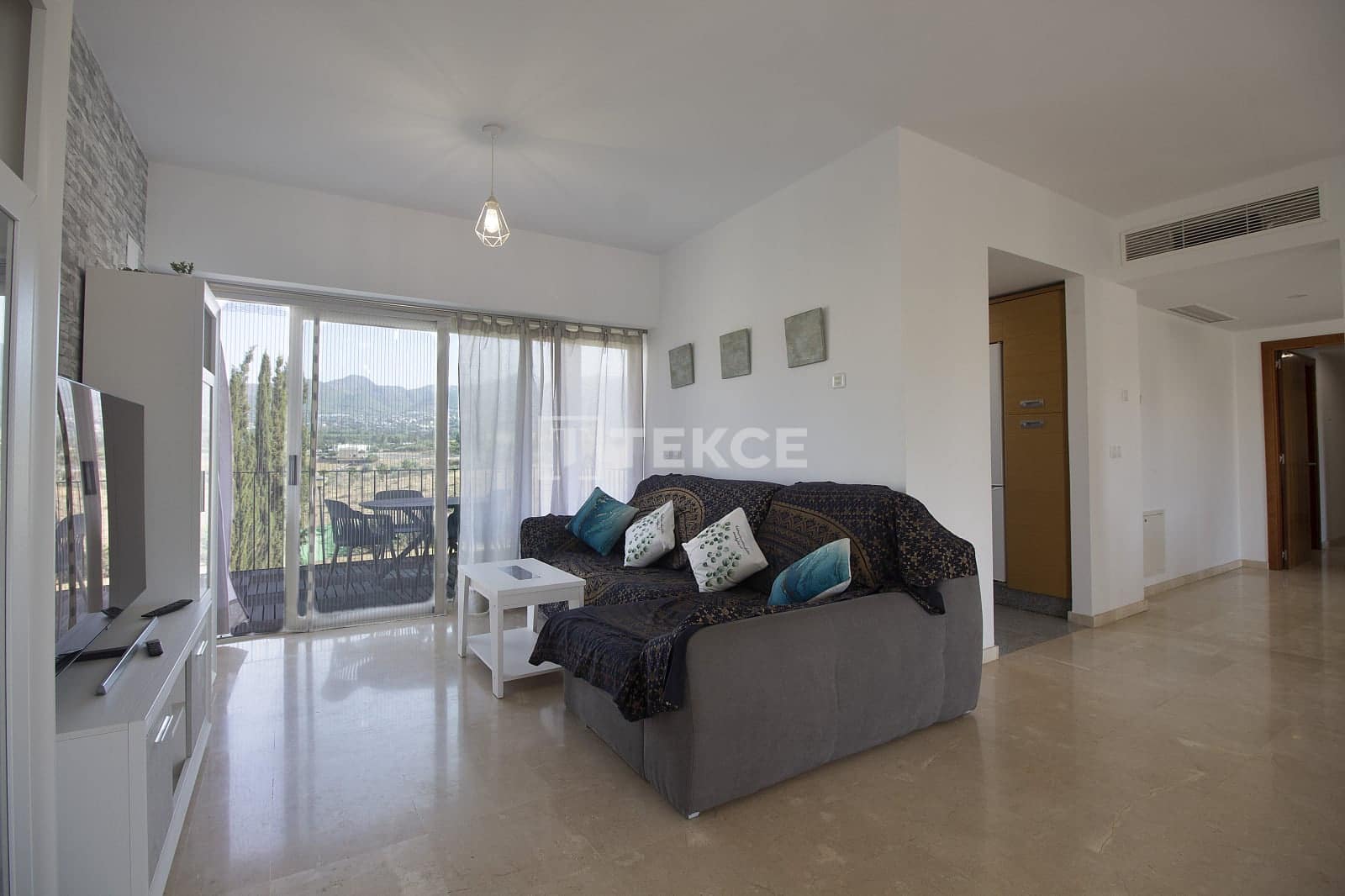 Piso de 2 habitaciones en Alhaurín de la Torre en venta con piscina - 365.000 € (Ref: 10097405)