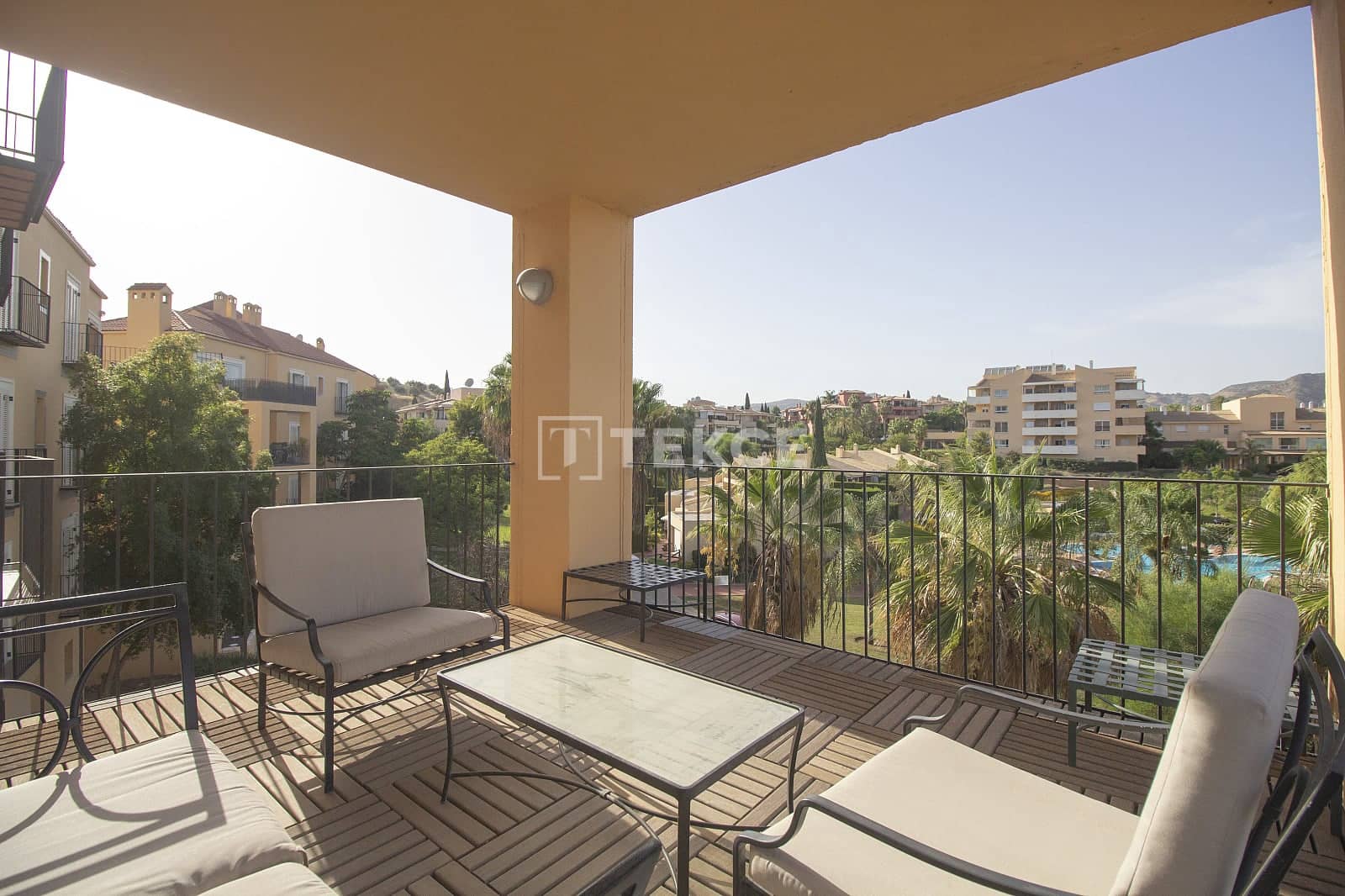 Piso de 2 habitaciones en Alhaurín de la Torre en venta con piscina - 365.000 € (Ref: 10097405)