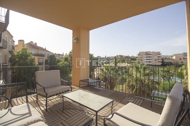 Piso de 2 habitaciones en Alhaurín de la Torre en venta con piscina - 365.000 € (Ref: 10097405)