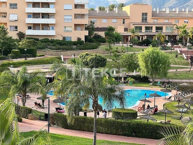Piso de 2 habitaciones en Alhaurín de la Torre en venta con piscina - 365.000 € (Ref: 10097405)