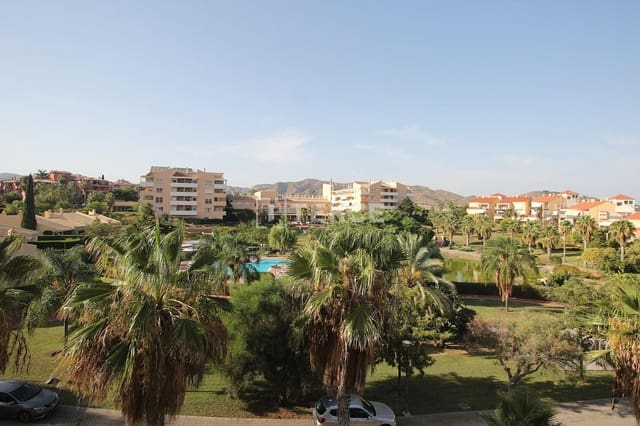 Piso de 2 habitaciones en Alhaurín de la Torre en venta con piscina - 365.000 € (Ref: 10097405)