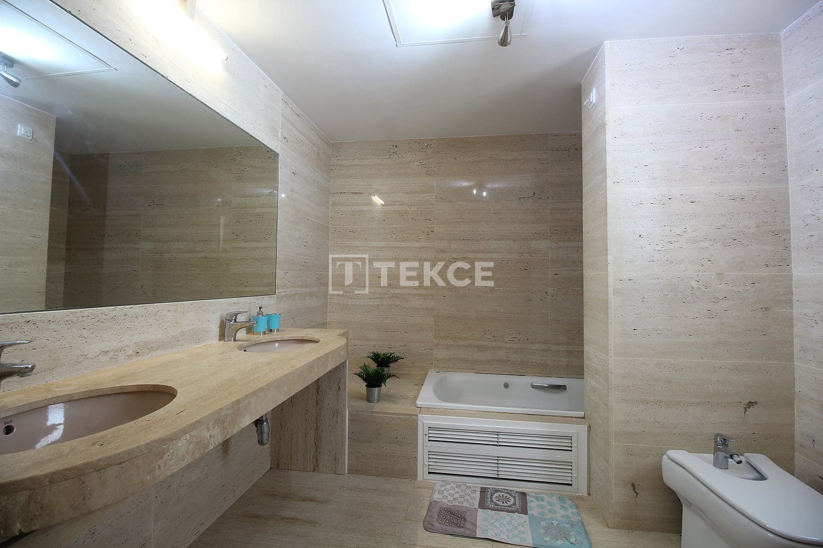 Piso de 2 habitaciones en Alhaurín de la Torre en venta con piscina - 365.000 € (Ref: 10097405)