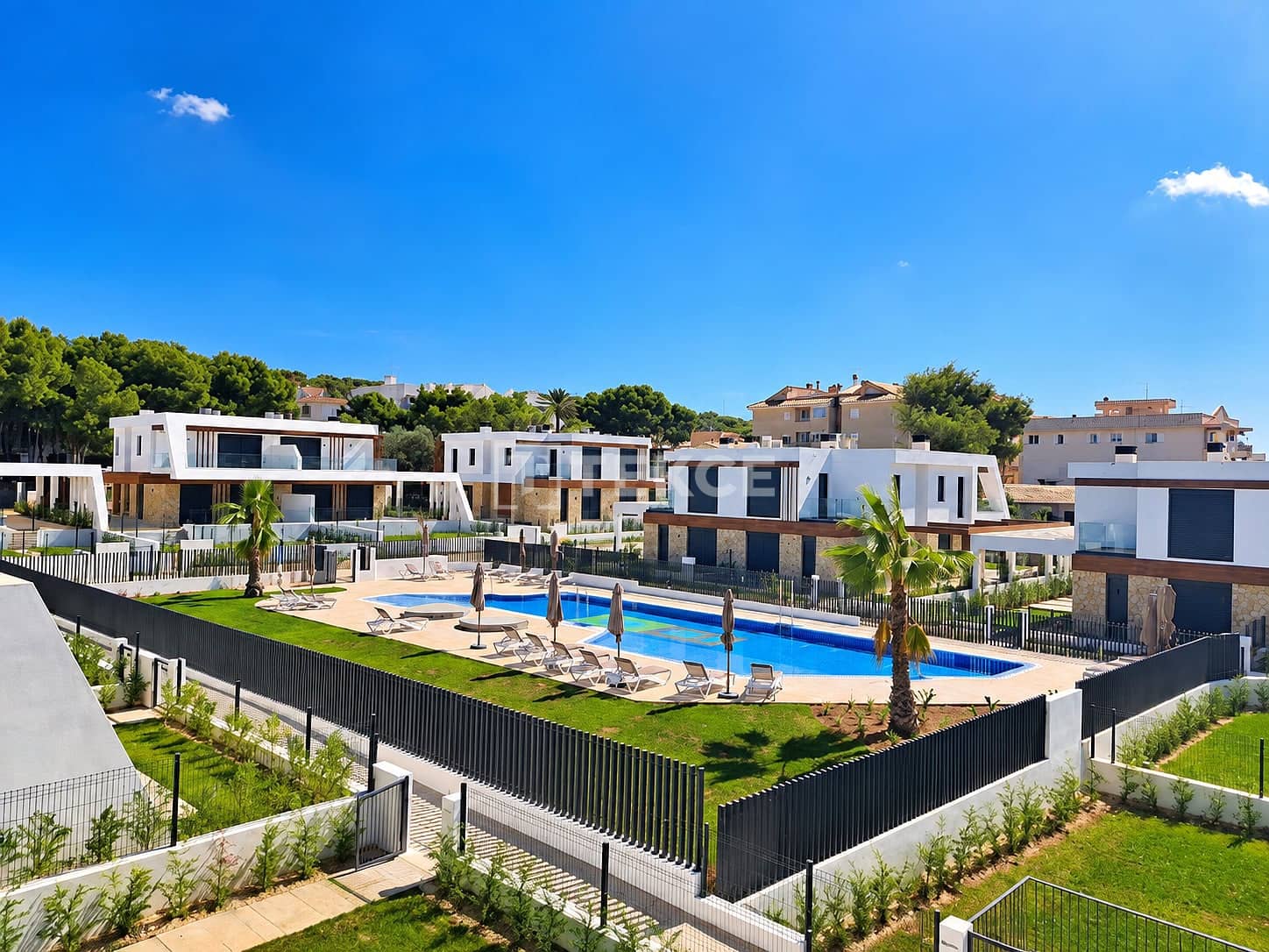 3 bedroom Villa for sale in Cala Ratjada with pool garage - € 980,000 (Ref: 10118624)