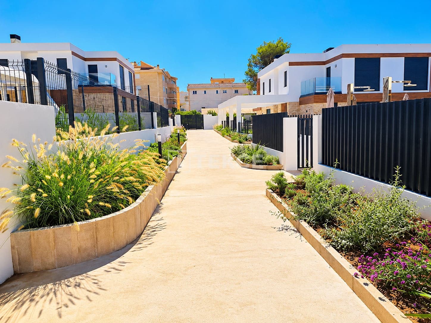 3 bedroom Villa for sale in Cala Ratjada with pool garage - € 980,000 (Ref: 10118624)