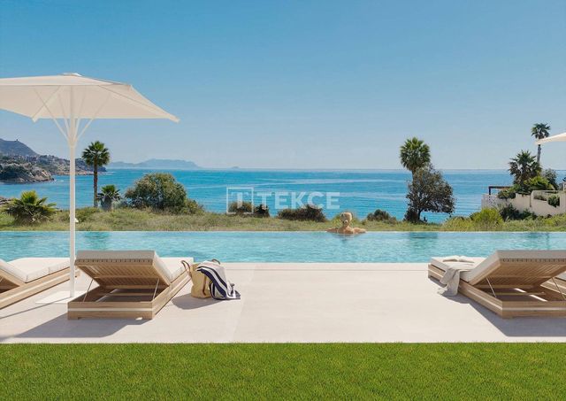 3 bedroom Villa for sale in El Campello with pool - € 595,000 (Ref: 10127505)