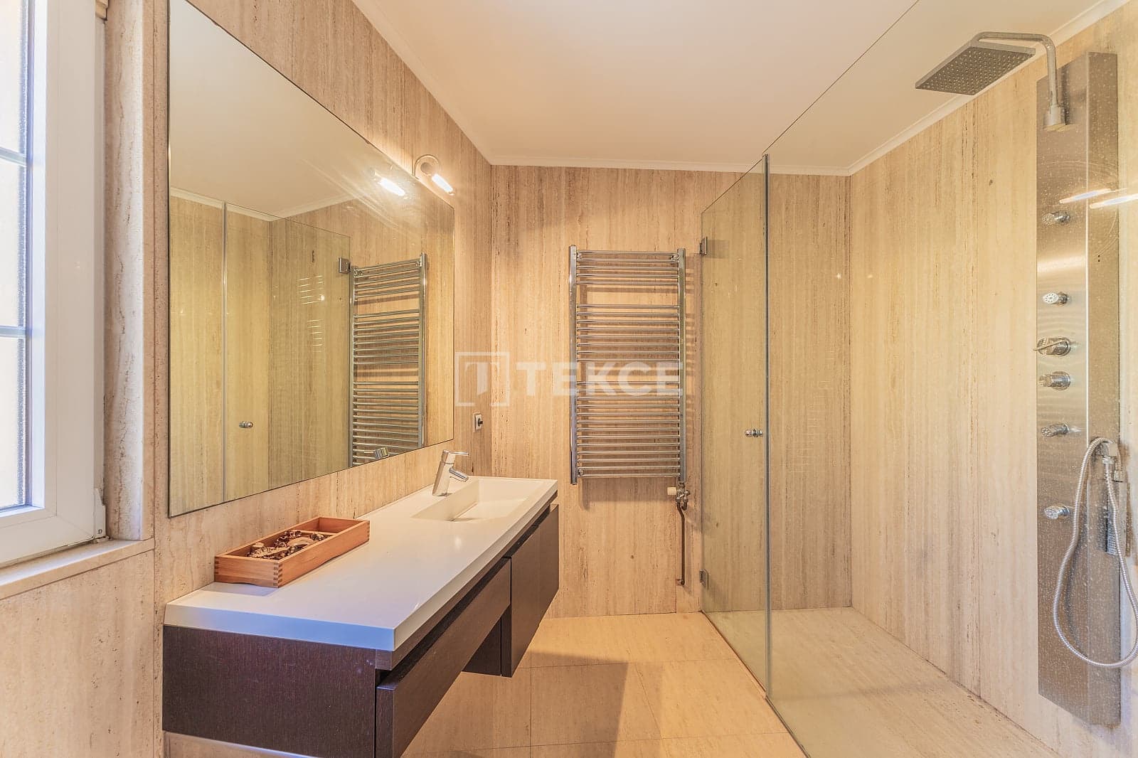 Chalet de 9 habitaciones en Teià en venta con piscina garaje - 1.800.000 € (Ref: 10150186)