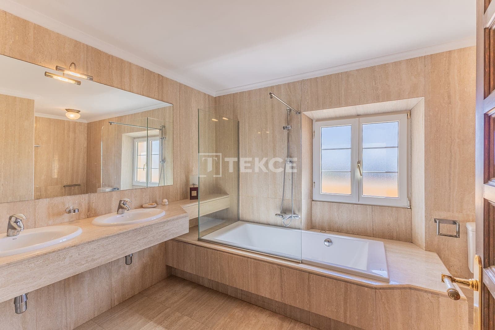 Chalet de 9 habitaciones en Teià en venta con piscina garaje - 1.800.000 € (Ref: 10150186)