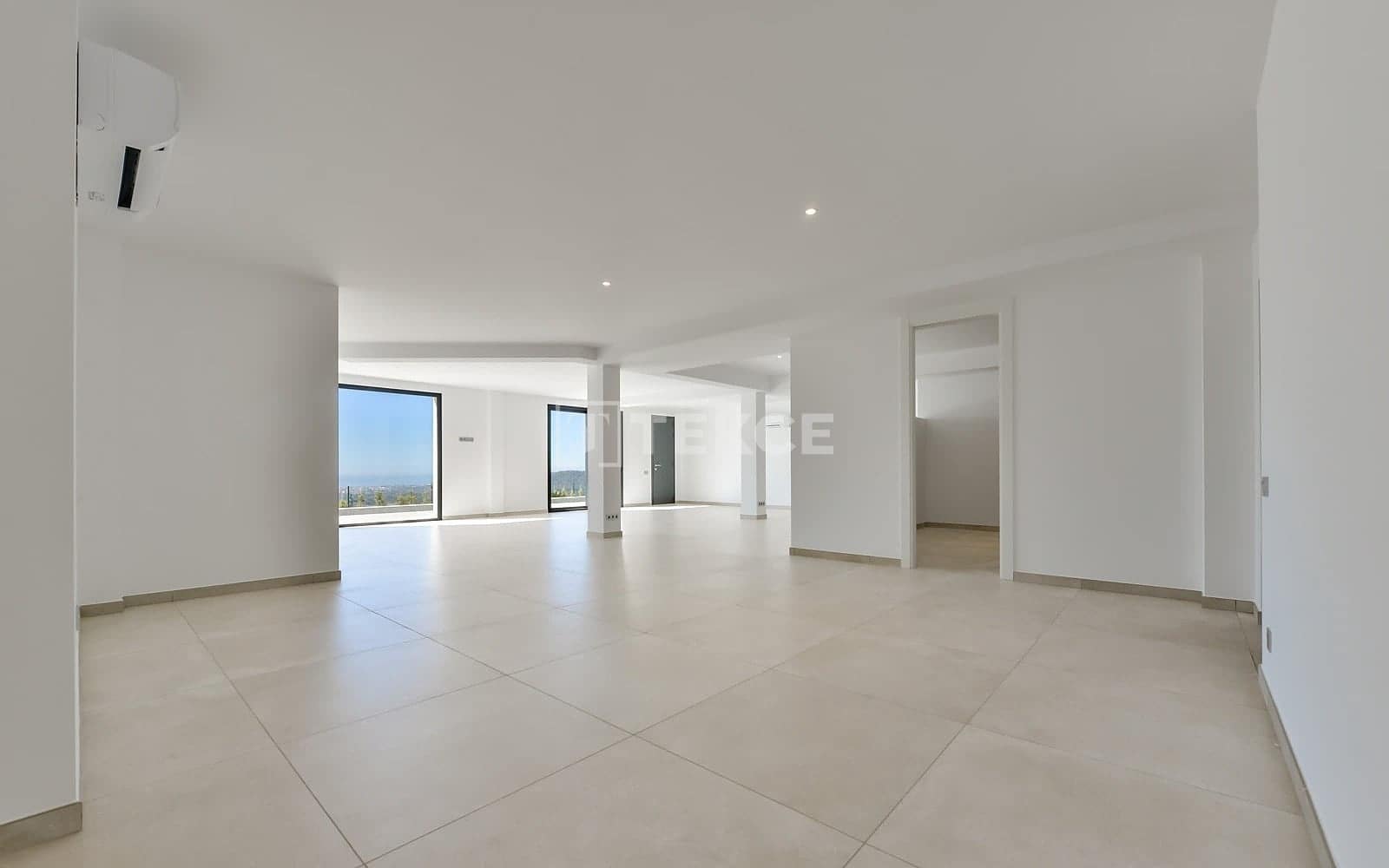 8 soverom Villa til salgs i Finestrat med svømmebasseng - € 2 600 000 (Ref: 10158840)