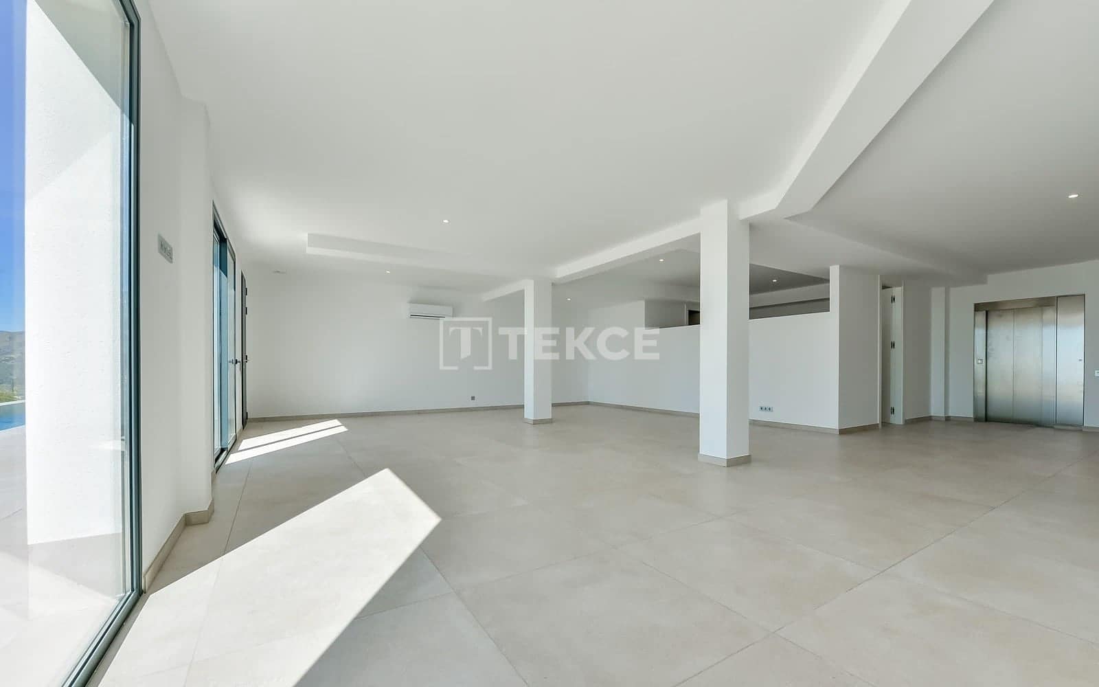 8 soverom Villa til salgs i Finestrat med svømmebasseng - € 2 600 000 (Ref: 10158840)