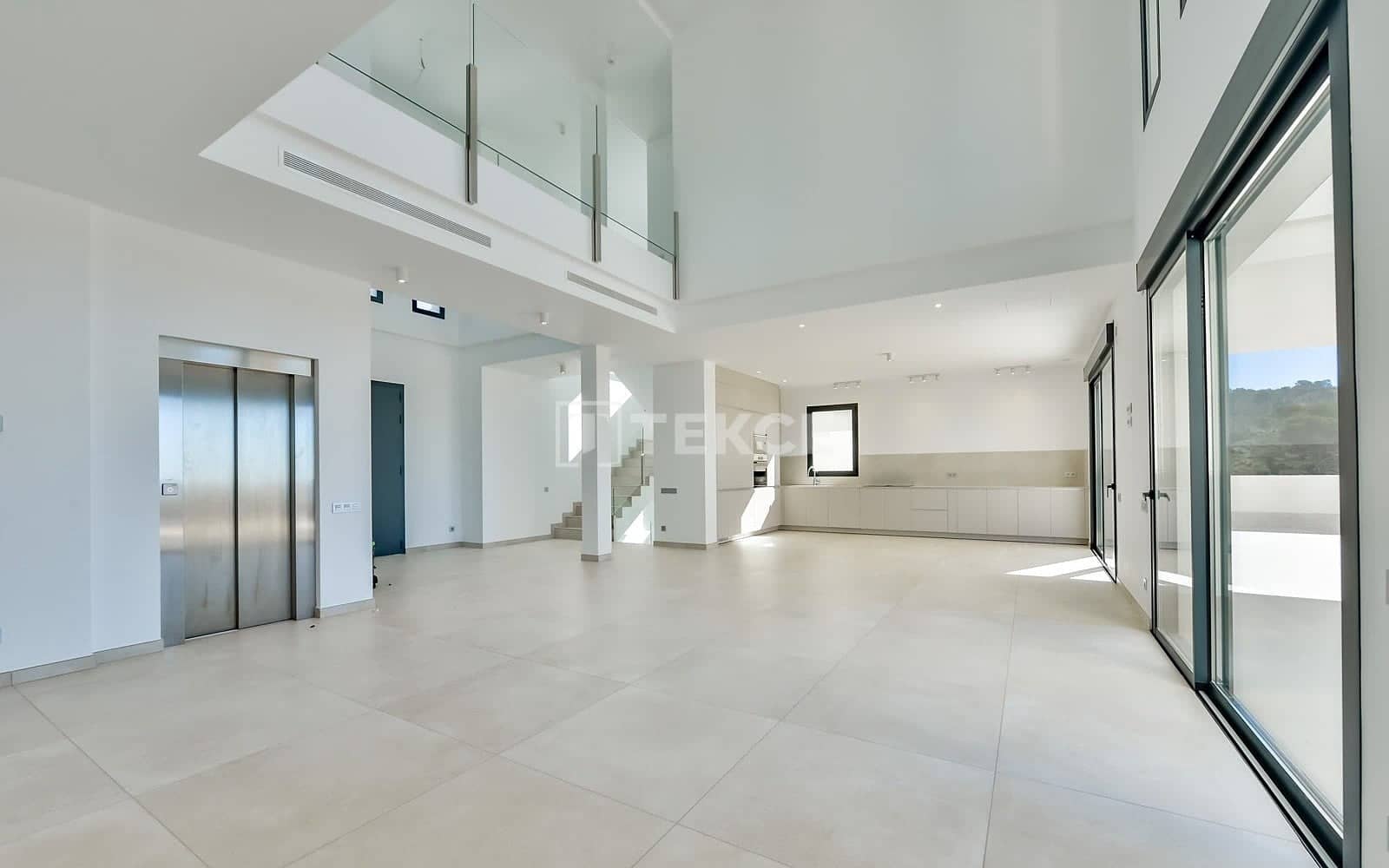 8 soverom Villa til salgs i Finestrat med svømmebasseng - € 2 600 000 (Ref: 10158840)
