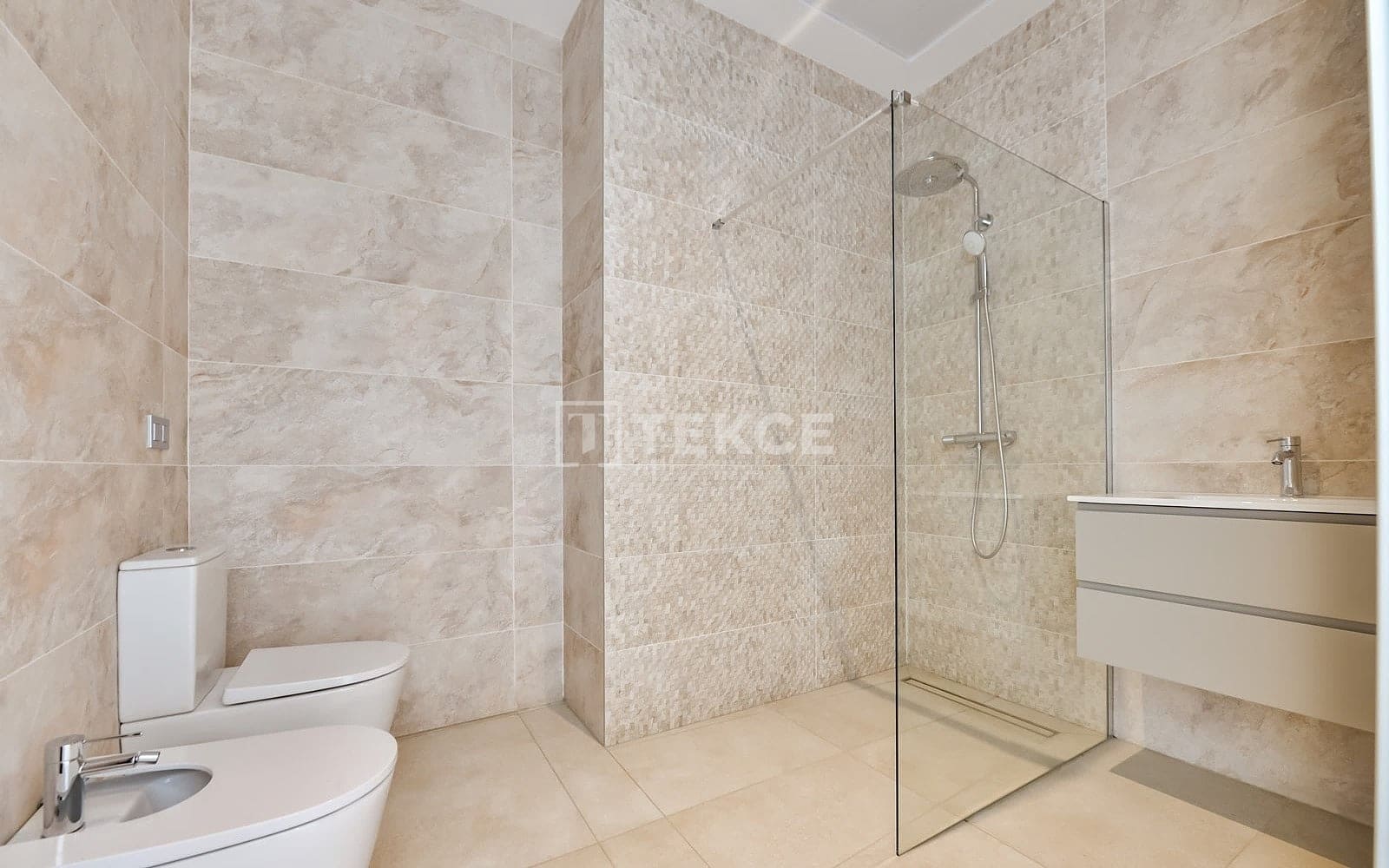 8 soverom Villa til salgs i Finestrat med svømmebasseng - € 2 600 000 (Ref: 10158840)