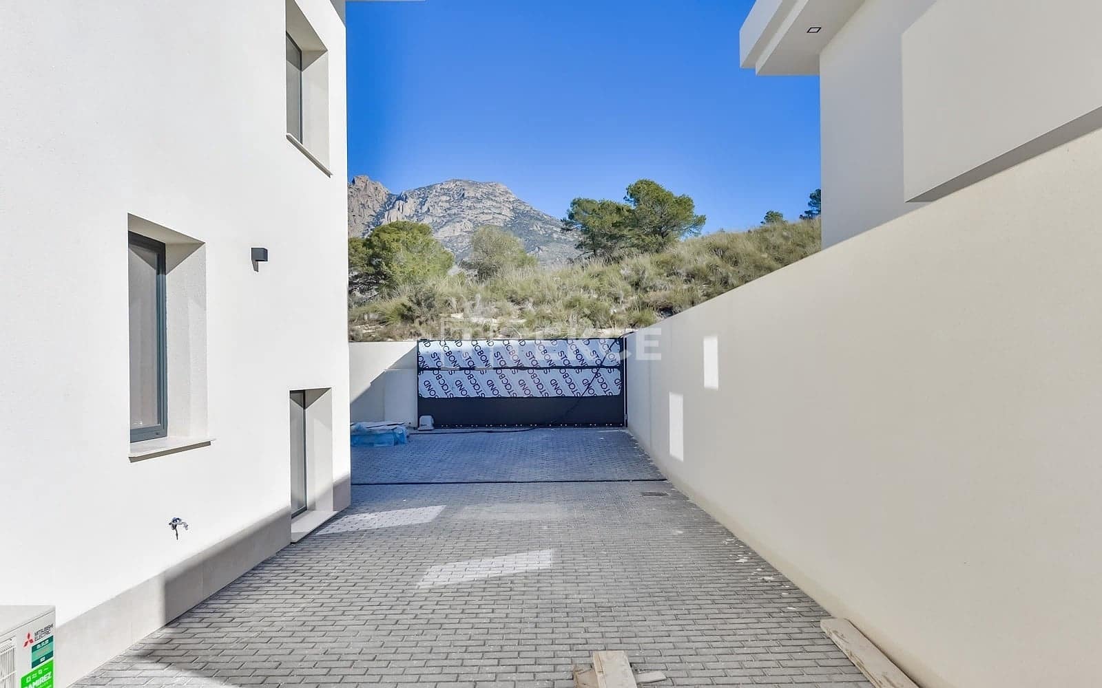 8 soverom Villa til salgs i Finestrat med svømmebasseng - € 2 600 000 (Ref: 10158840)