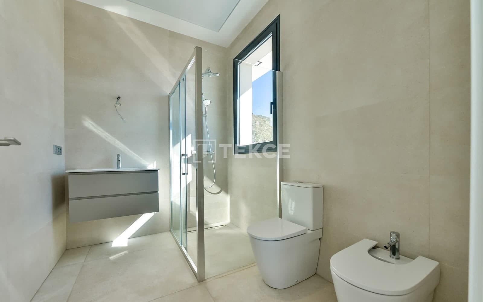 8 soverom Villa til salgs i Finestrat med svømmebasseng - € 2 600 000 (Ref: 10158840)