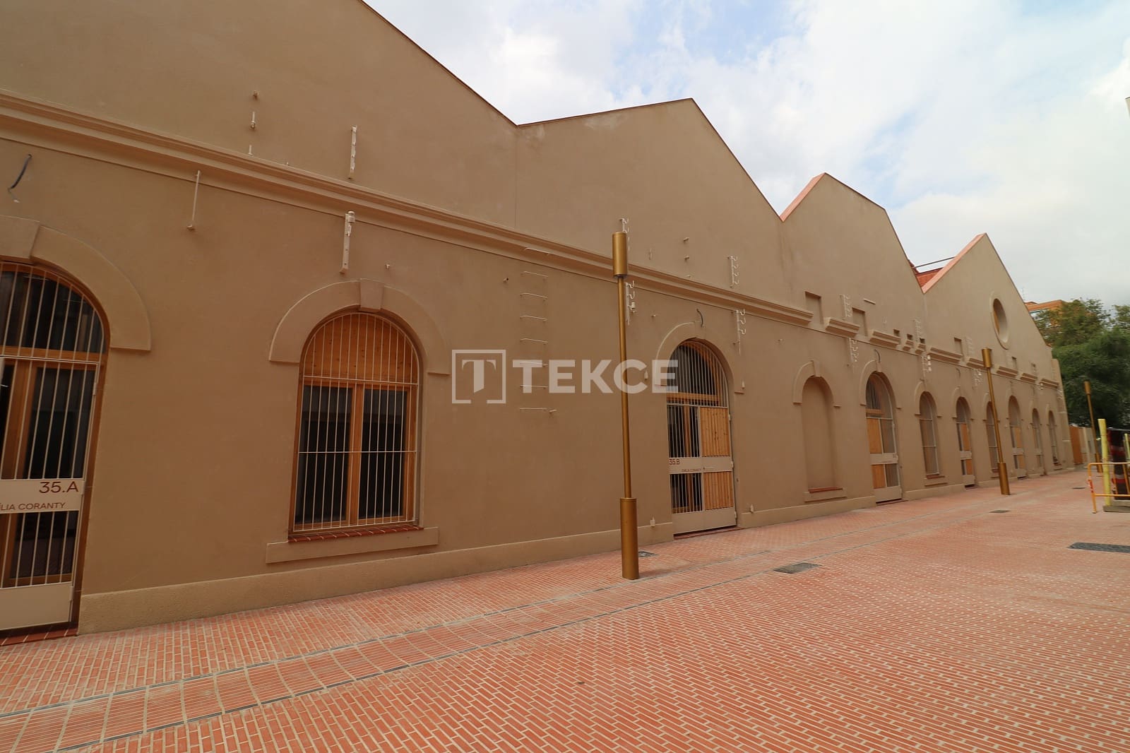 1 soveværelse Villa til salg i Barcelona by med swimmingpool - € 1.025.000 (Ref: 10182273)