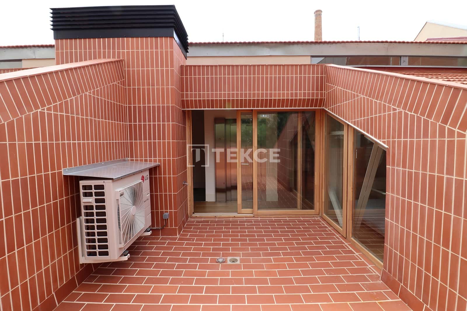 1 soveværelse Villa til salg i Barcelona by med swimmingpool - € 1.025.000 (Ref: 10182273)