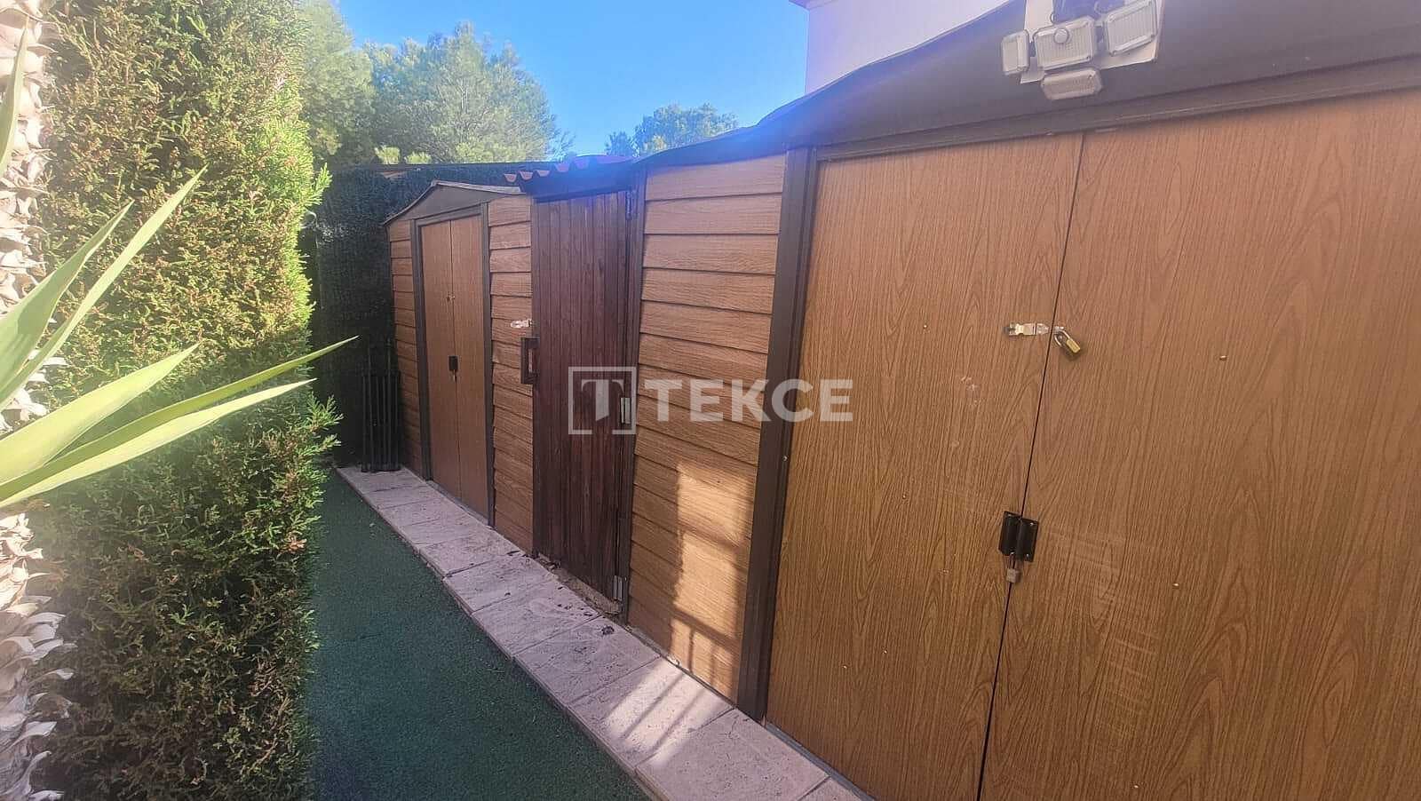 3 quarto Moradia para venda em Finestrat com piscina - 625 000 € (Ref: 8964566)