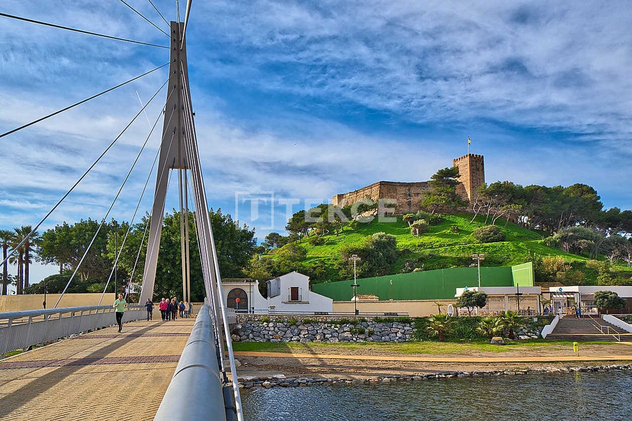 3 makuuhuone Asunto myytävänä paikassa Fuengirola mukana uima-altaan - 550 000 € (Ref: 8964568)