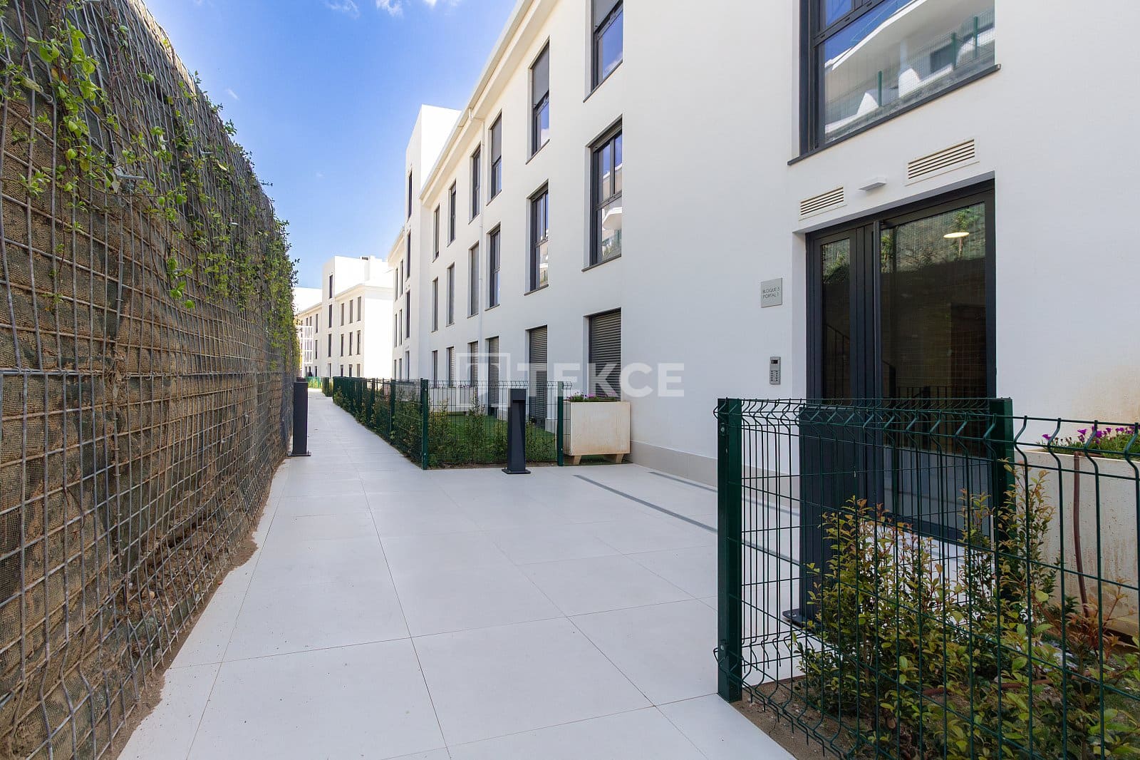 3 makuuhuone Asunto myytävänä paikassa Fuengirola mukana uima-altaan - 550 000 € (Ref: 8964568)