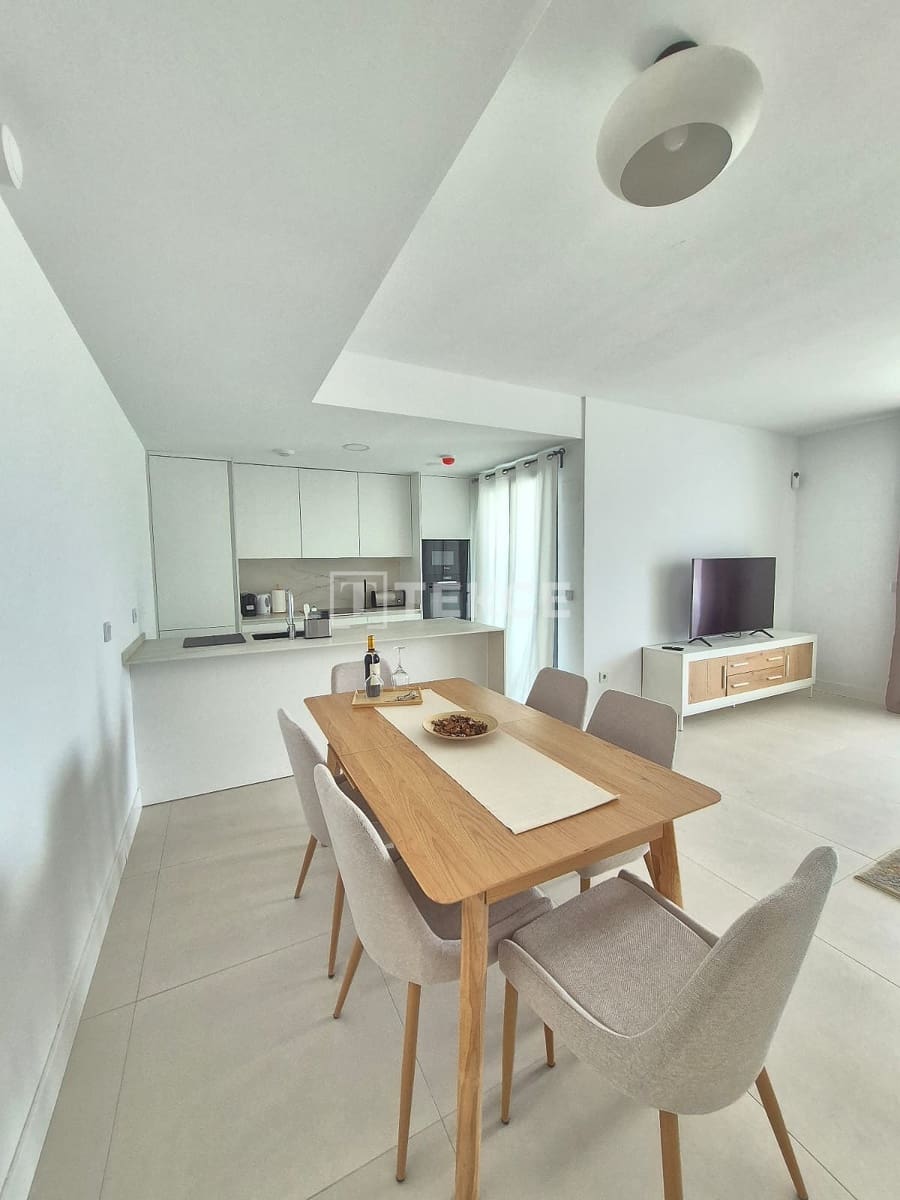 3 makuuhuone Asunto myytävänä paikassa Fuengirola mukana uima-altaan - 550 000 € (Ref: 8964568)