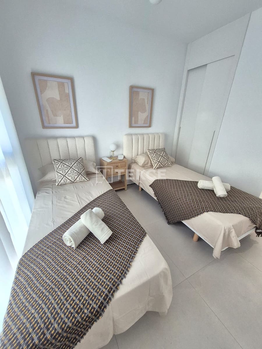 3 makuuhuone Asunto myytävänä paikassa Fuengirola mukana uima-altaan - 550 000 € (Ref: 8964568)