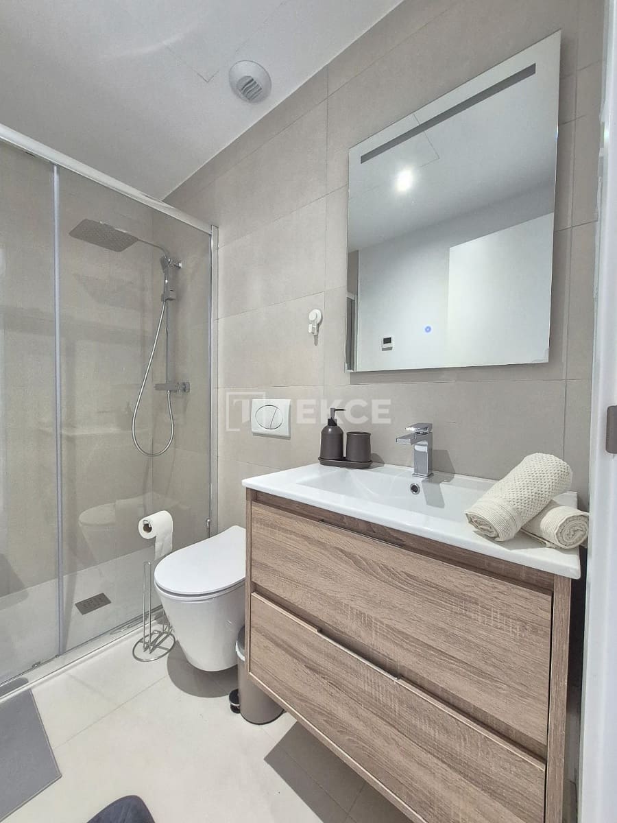 3 makuuhuone Asunto myytävänä paikassa Fuengirola mukana uima-altaan - 550 000 € (Ref: 8964568)