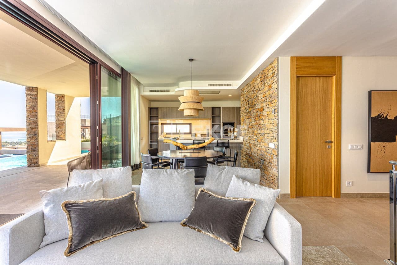 4 quarto Moradia para venda em Benahavis com piscina - 1 890 000 € (Ref: 8964575)