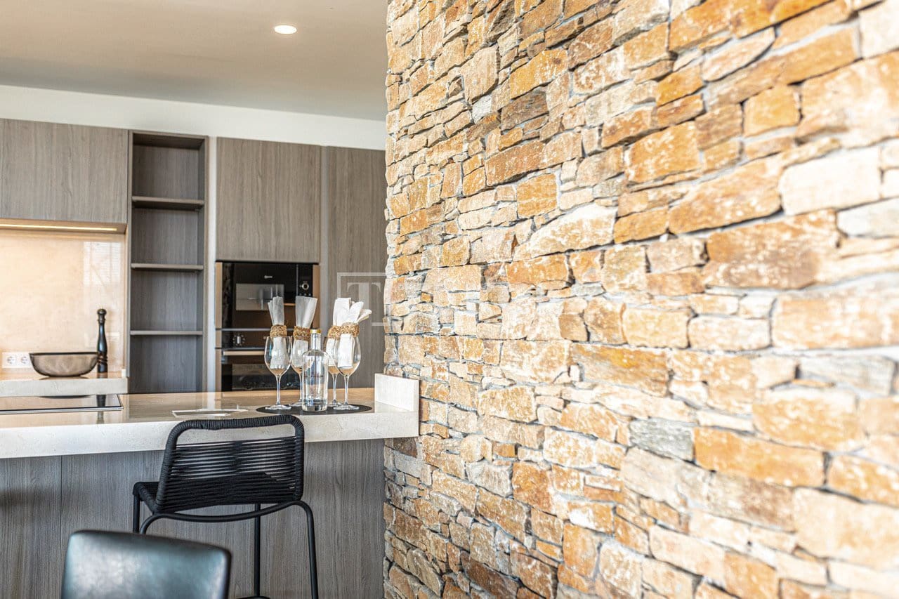 4 quarto Moradia para venda em Benahavis com piscina - 1 890 000 € (Ref: 8964575)