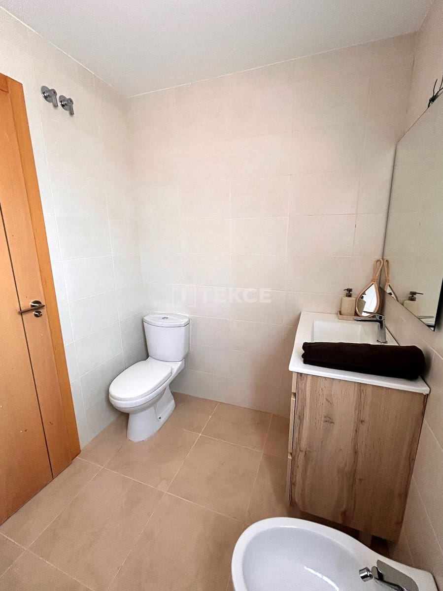 2 sypialnia Mieszkanie na sprzedaż w Cabo Roig z basenem - 187 000 € (Ref: 8964577)