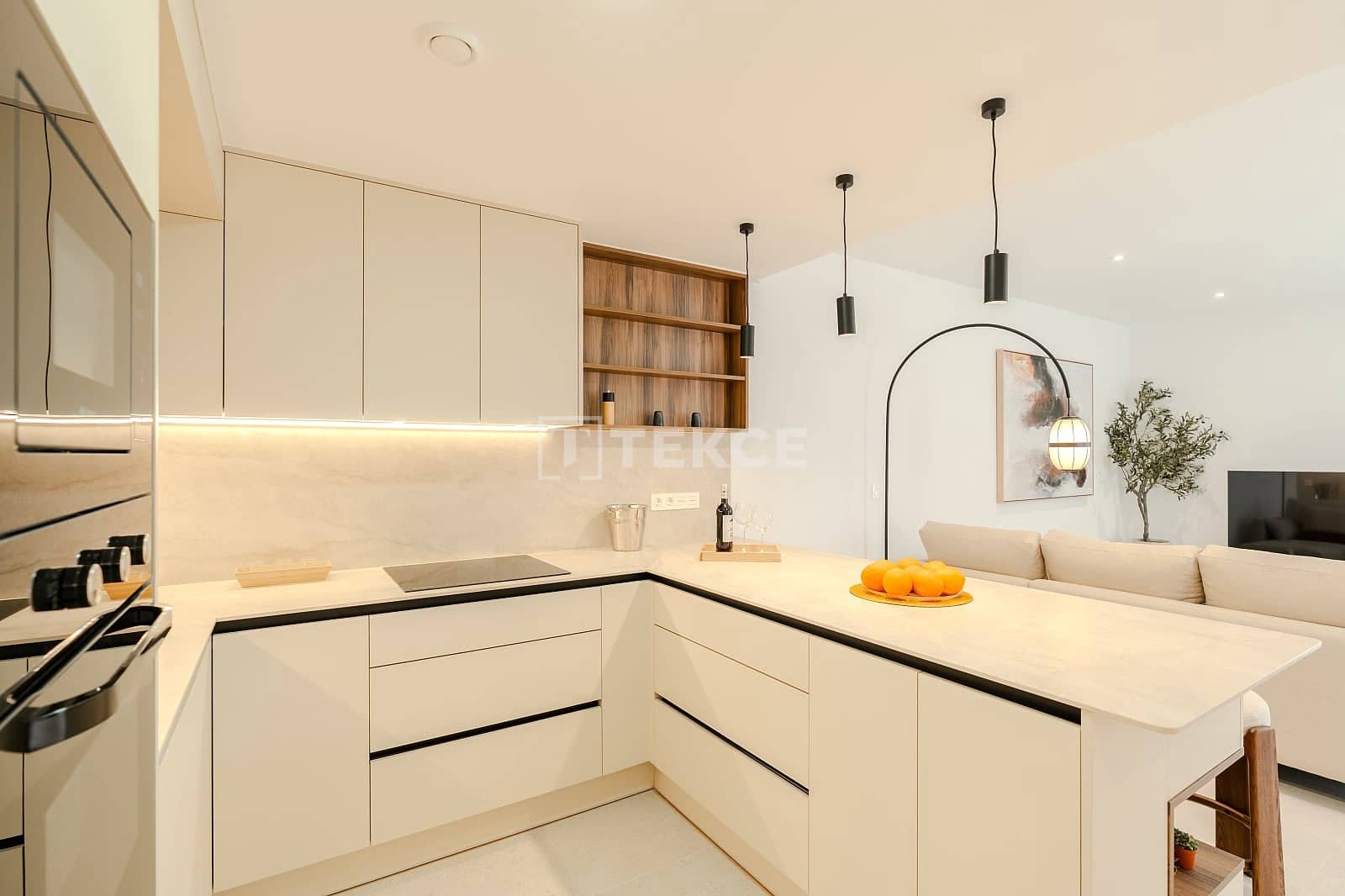 Chalet de 3 habitaciones en Los Alcázares en venta con piscina - 467.000 € (Ref: 8964587)