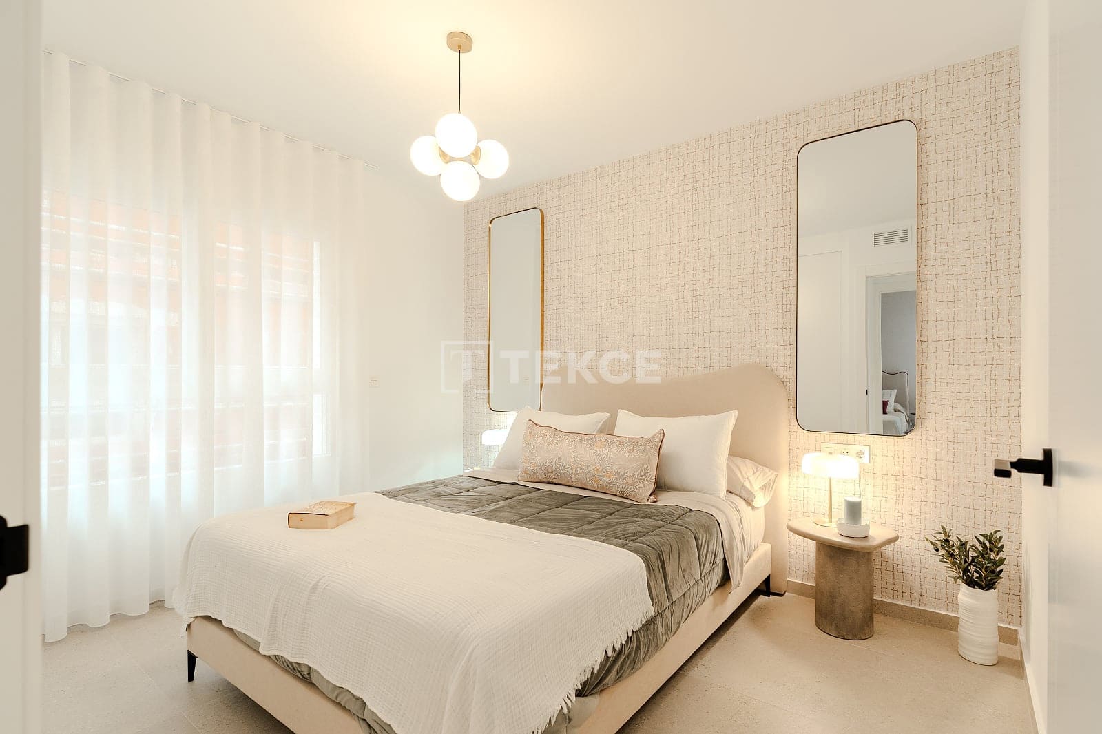 Chalet de 3 habitaciones en Los Alcázares en venta con piscina - 467.000 € (Ref: 8964587)