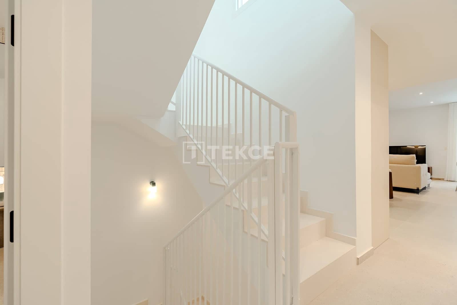 Chalet de 3 habitaciones en Los Alcázares en venta con piscina - 467.000 € (Ref: 8964587)