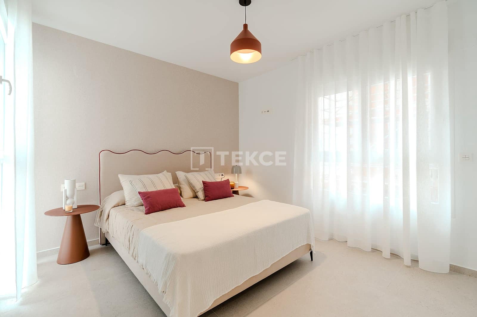 Chalet de 3 habitaciones en Los Alcázares en venta con piscina - 467.000 € (Ref: 8964587)